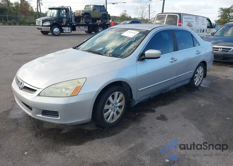 2007 Honda Accord 3.0 Se из США, поврежденный, VIN 1HGCM66437A087204